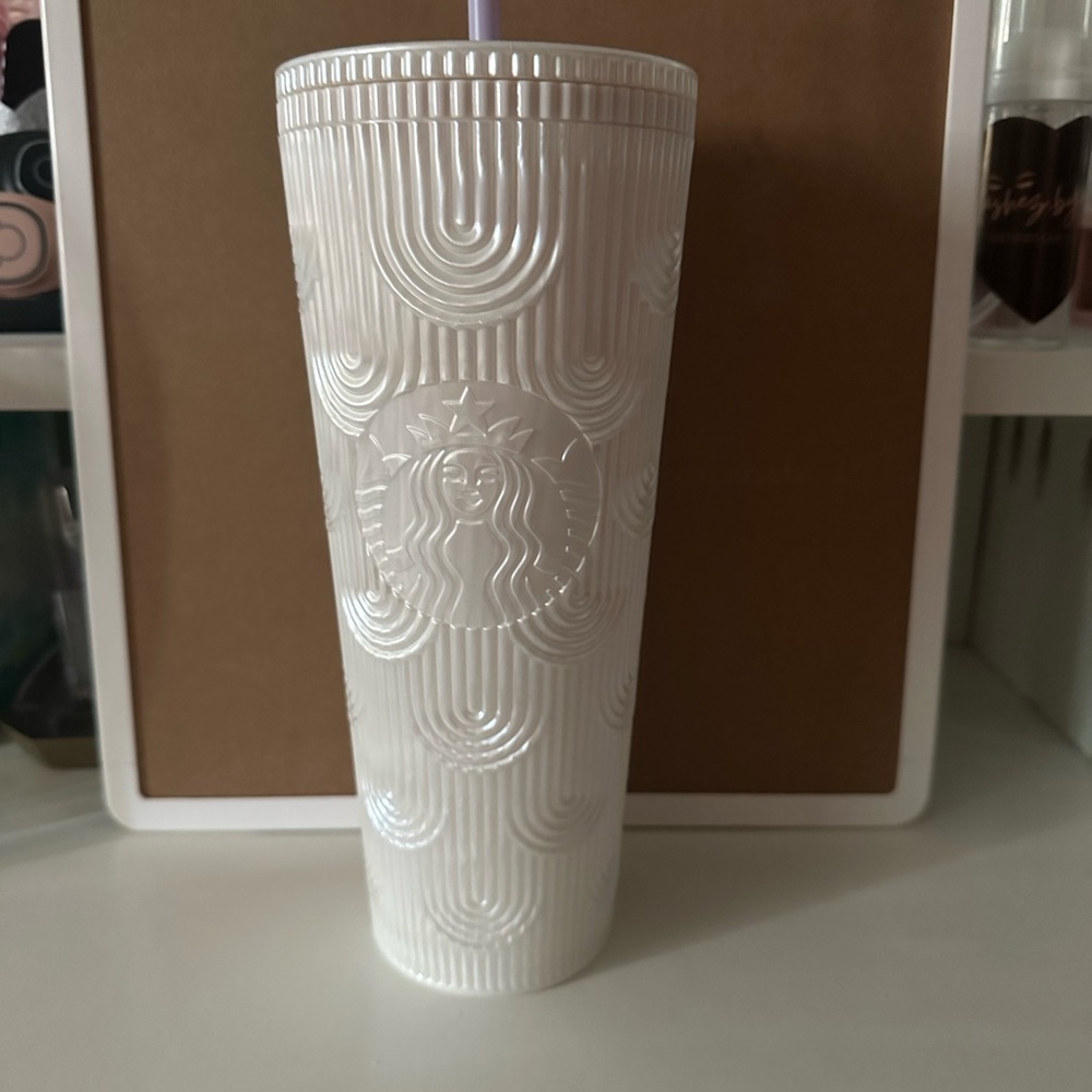 Starbucks cup - Picture 4 of 10